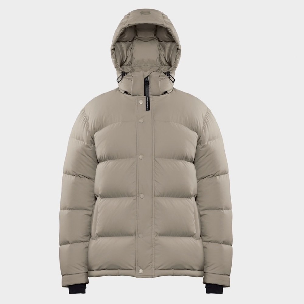 Aritzia Super Puff cliMATTE Jacket